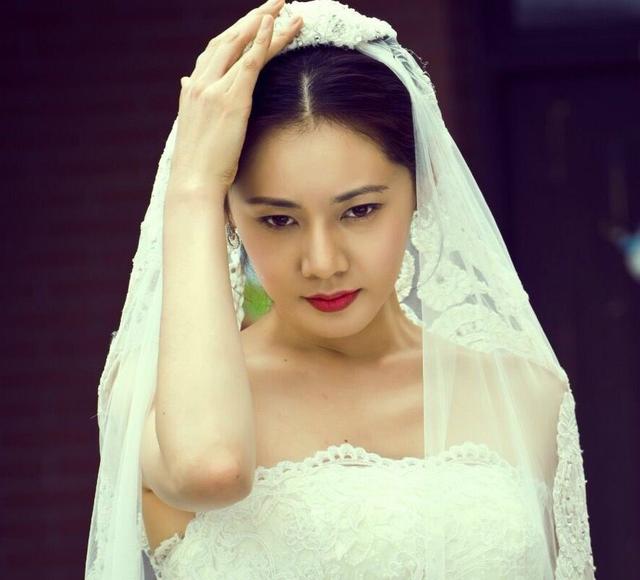 秋瓷炫，跨国之恋甜蜜，即将嫁到中国